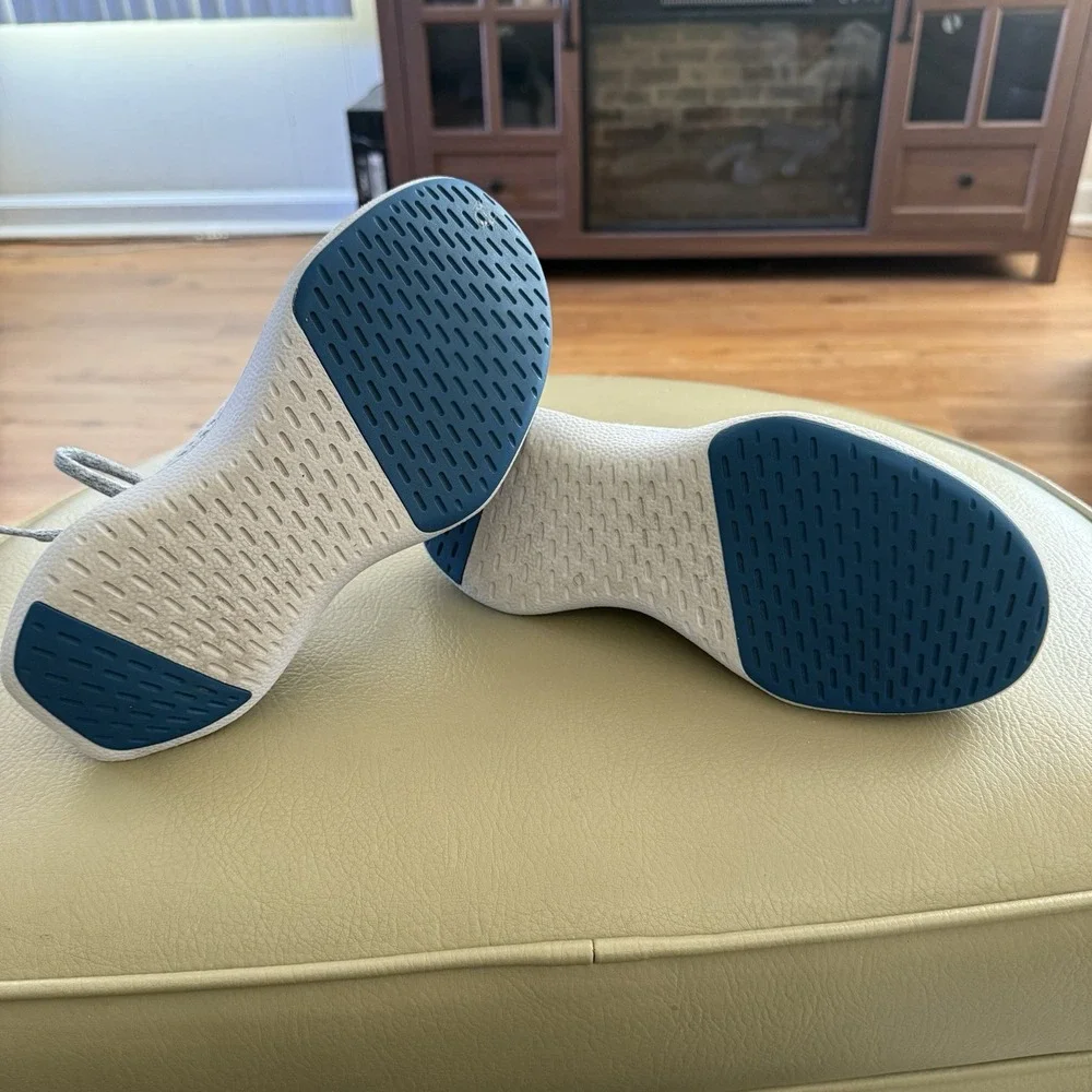 Allbirds Tree Dasher 2 Women's Size US 7 Blizzard Blue White Running‎ Sneakers